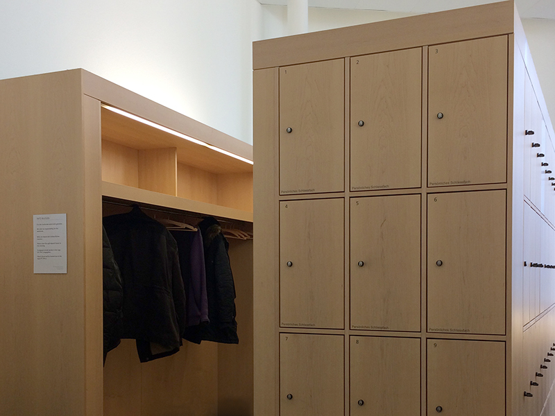 Enlarged view: Cloakroom with lockers